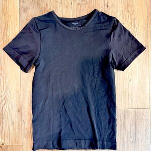Skims Soft Smoothing T-Shirt, Black